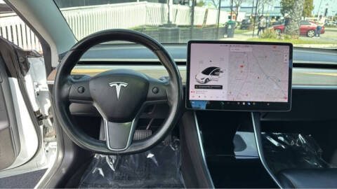 2019 Tesla Model 3 Standard Range