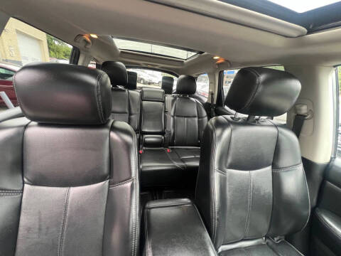 2017 Nissan Pathfinder Platinum