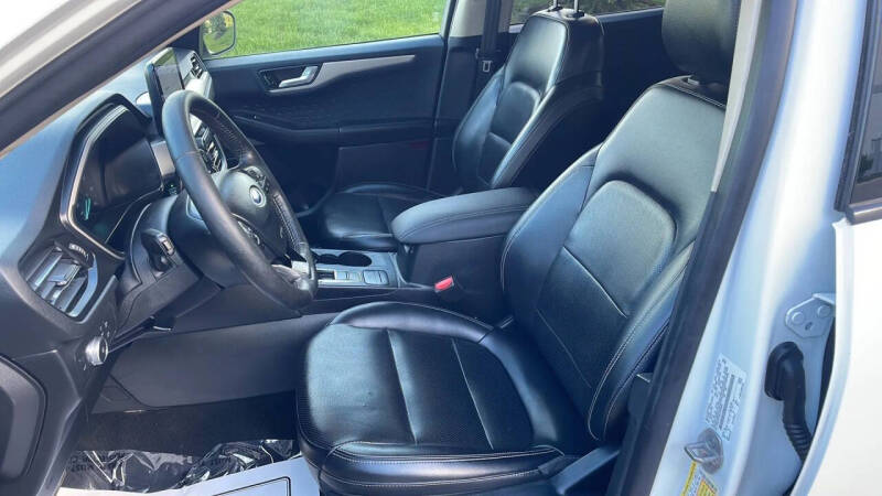 2020 Ford Escape SEL
