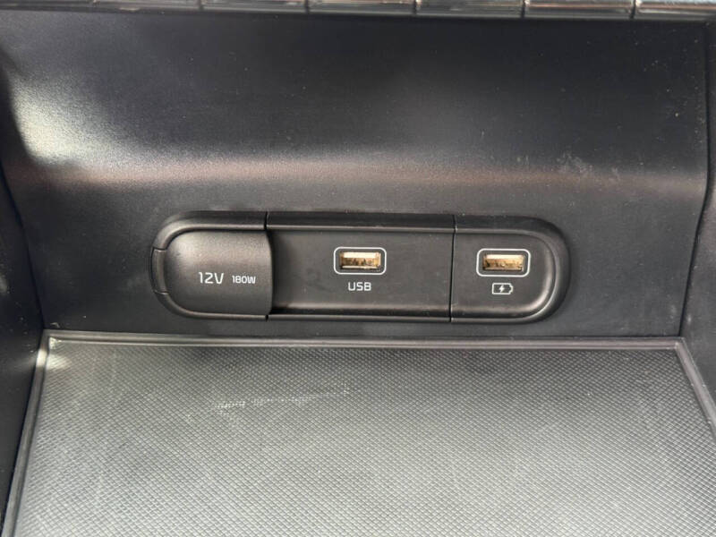 2023 Kia K5