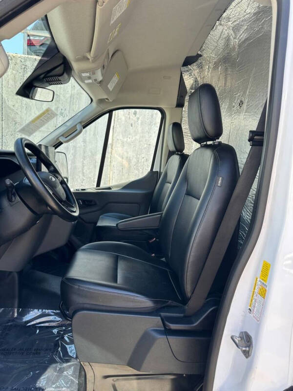 2023 Ford E-Transit