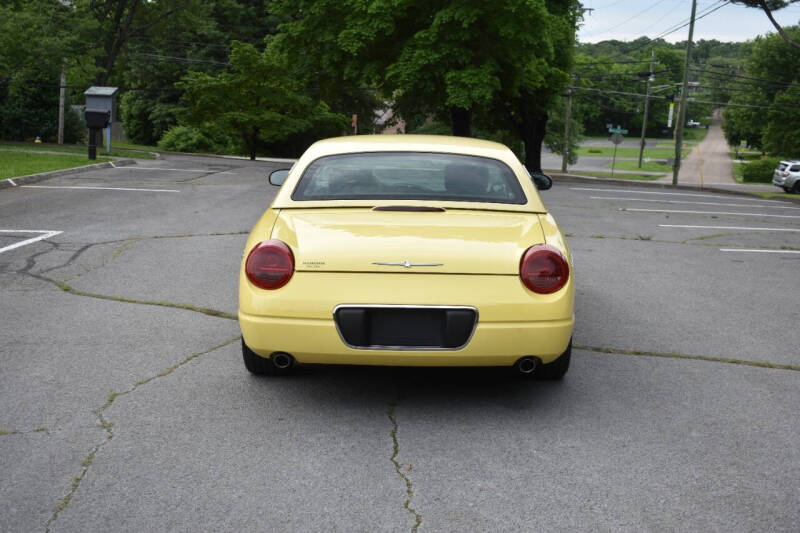 2002 Ford Thunderbird Deluxe