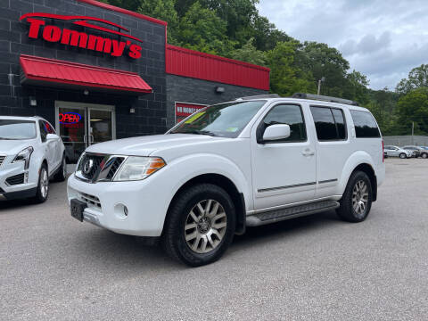 2011 Nissan Pathfinder for sale at Tommy's Auto Sales in Inez KY