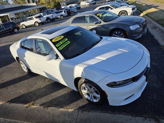2020 Dodge Charger SXT's photo