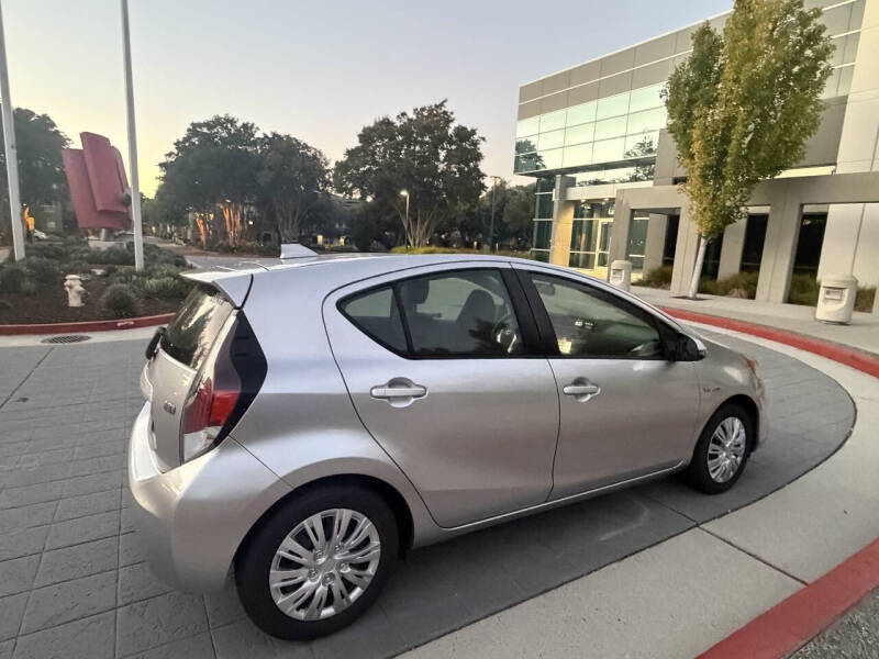 2015 Toyota Prius c Three