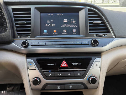 2018 Hyundai Elantra