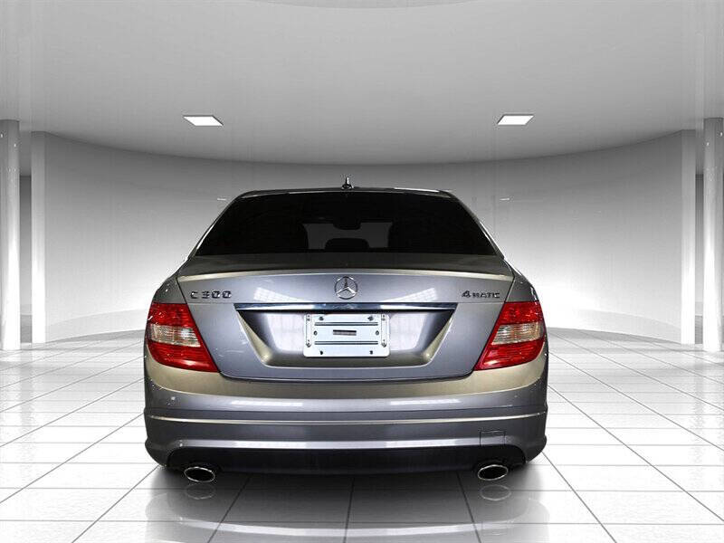 2009 Mercedes-Benz C-Class 4
