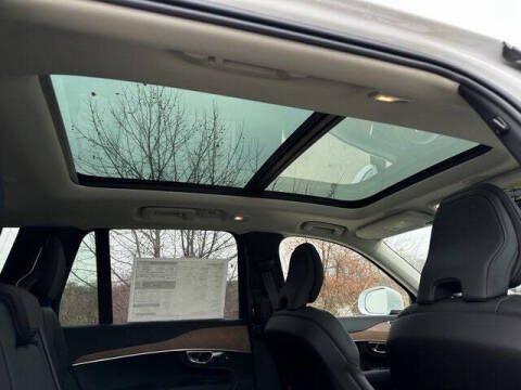 2025 Volvo XC90 T8 Plus Bright Theme 7P