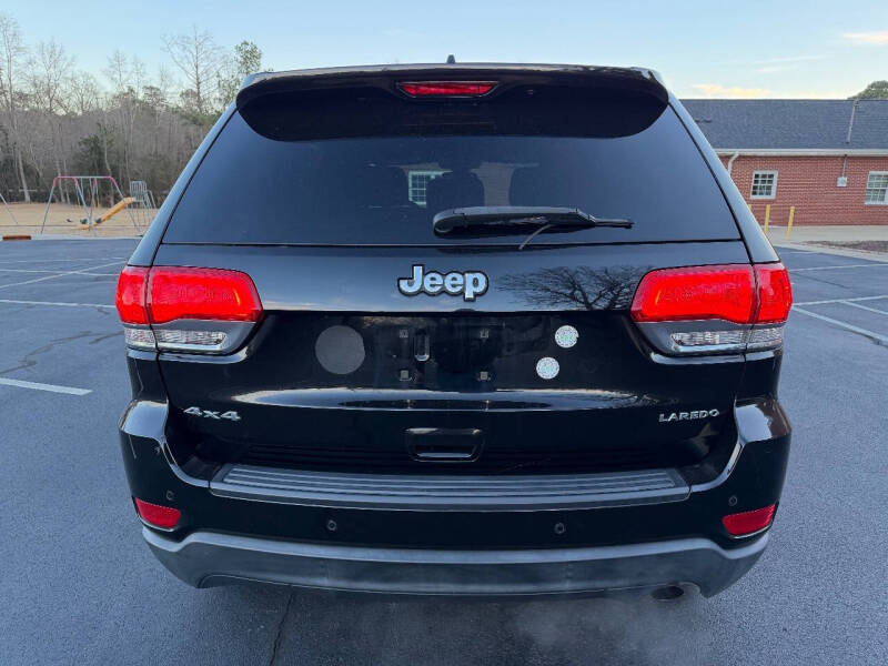 2017 Jeep Grand Cherokee Laredo