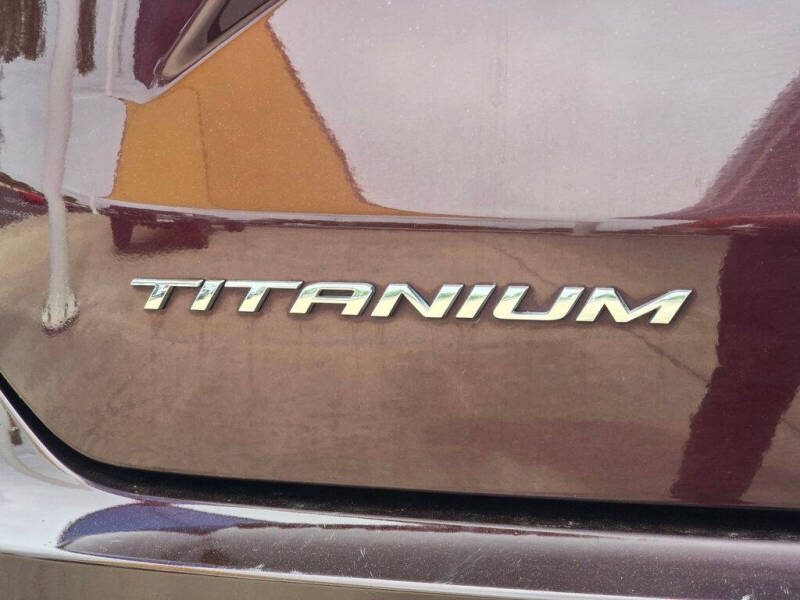 2023 Ford Edge Titanium