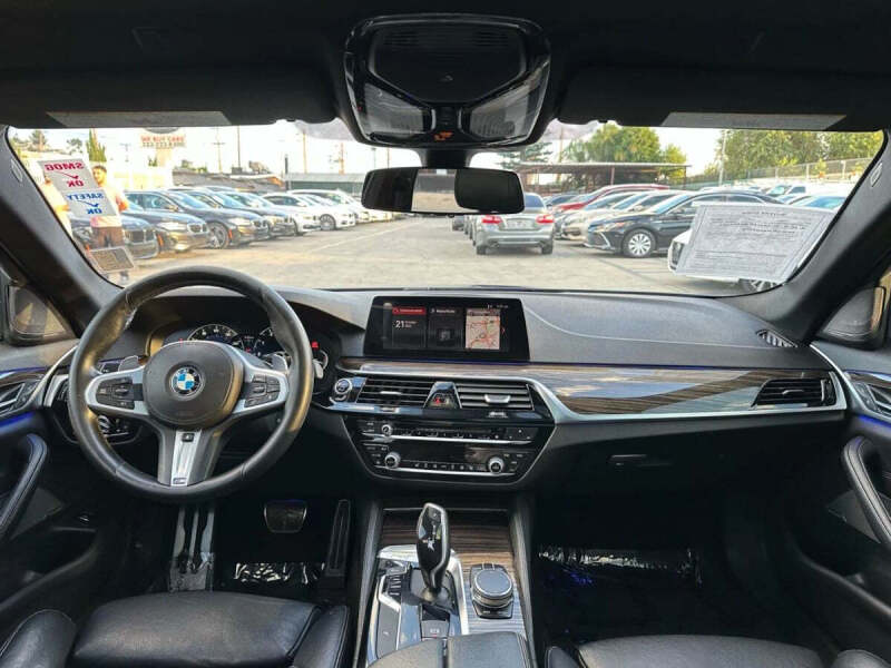 2019 BMW 5 Series 540i