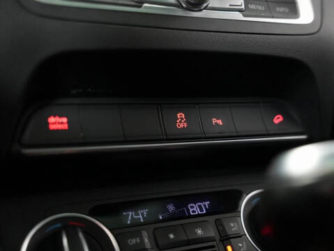 2016 Audi Q3 2.0T quattro Premium Plus