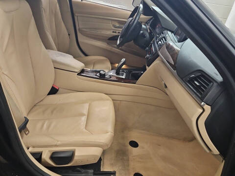 2014 BMW 3 Series 320i