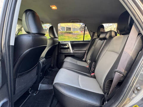 2017 Toyota 4Runner SR5 Premium