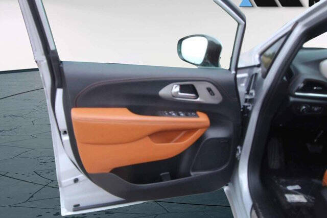 2026 Chrysler Pacifica Pinnacle