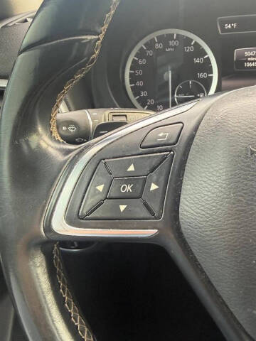 2017 Infiniti QX30 Premium