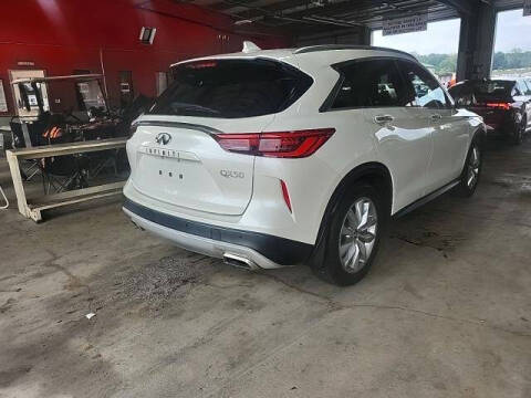 2019 Infiniti QX50 Essential