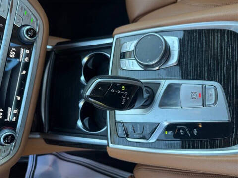 2022 BMW 7 Series 740i