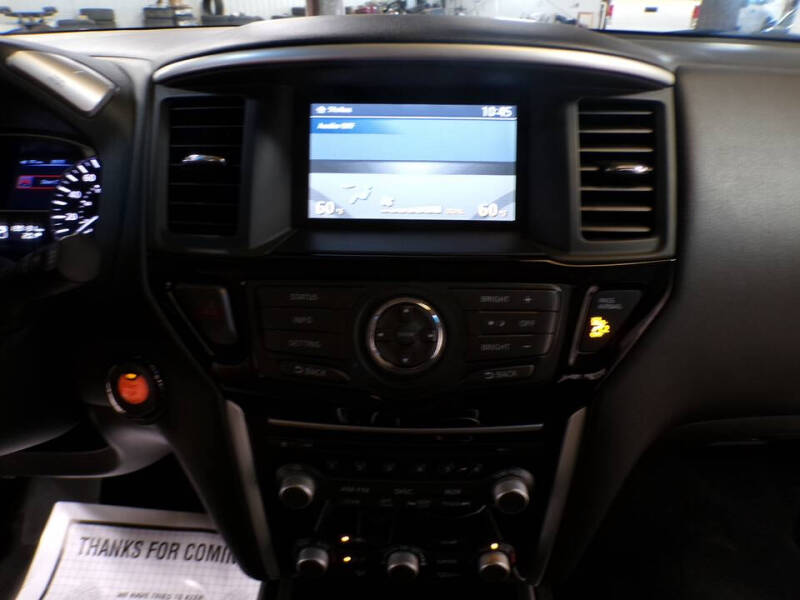 2013 Nissan Pathfinder SV