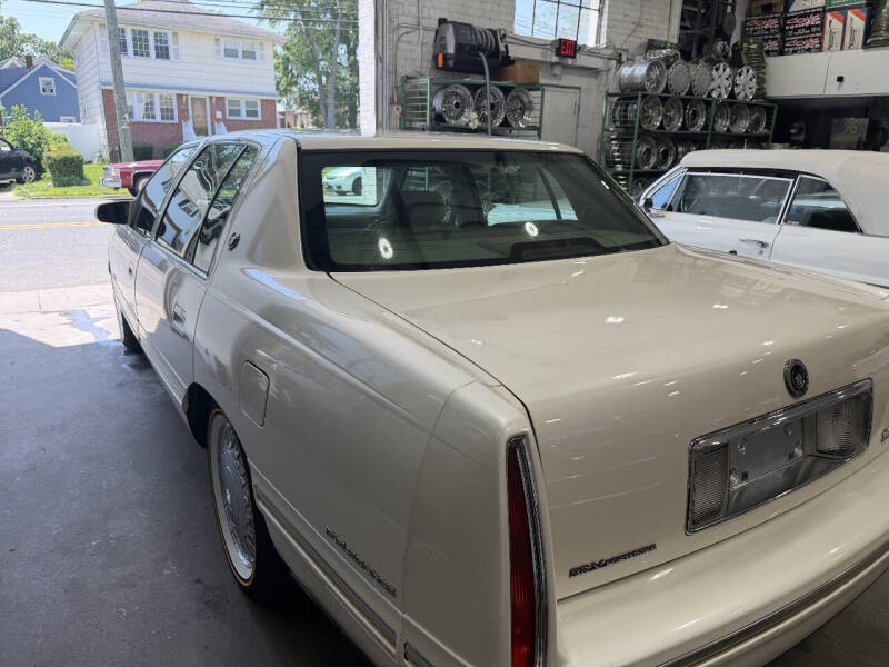 1999 Cadillac DeVille D'elegance