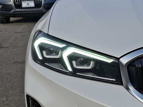 2025 BMW 3 Series 330i xDrive