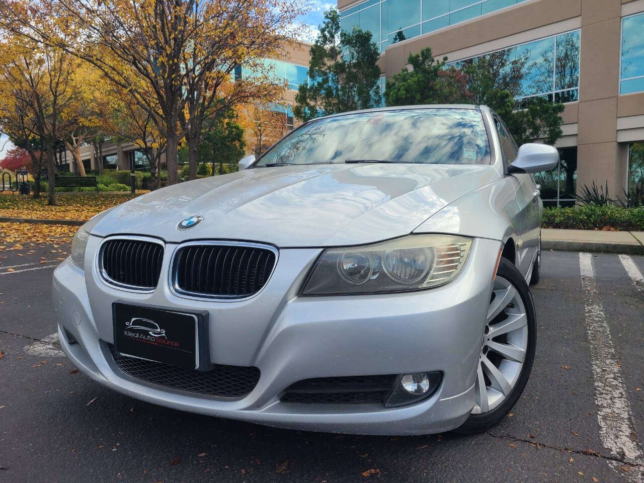 2011 BMW 3 Series for sale at Ideal Auto Source in Roseville, CA