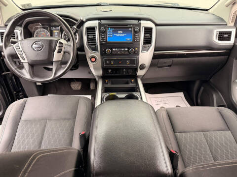 2017 Nissan Titan XD SV