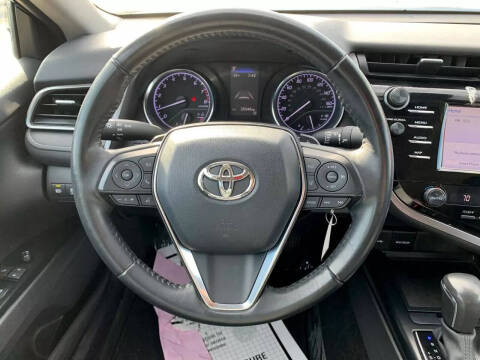 2020 Toyota Camry SE