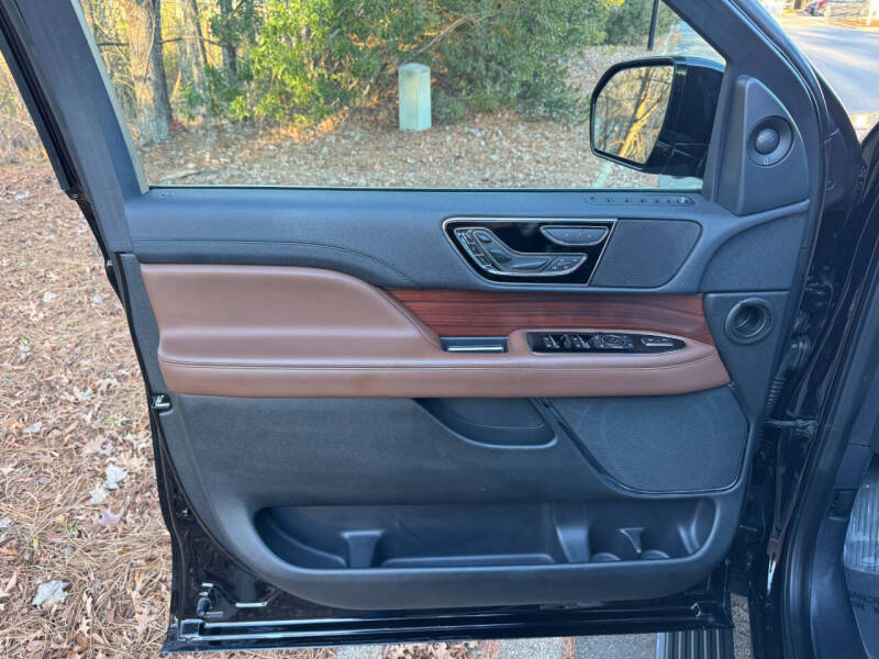 2022 Lincoln Navigator L Reserve