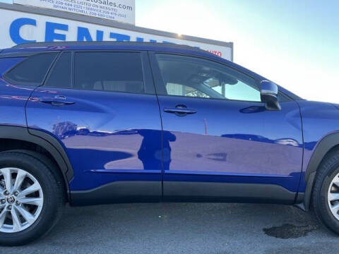 2024 Toyota Corolla Cross LE