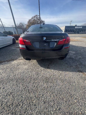 2011 BMW 5 Series 550i