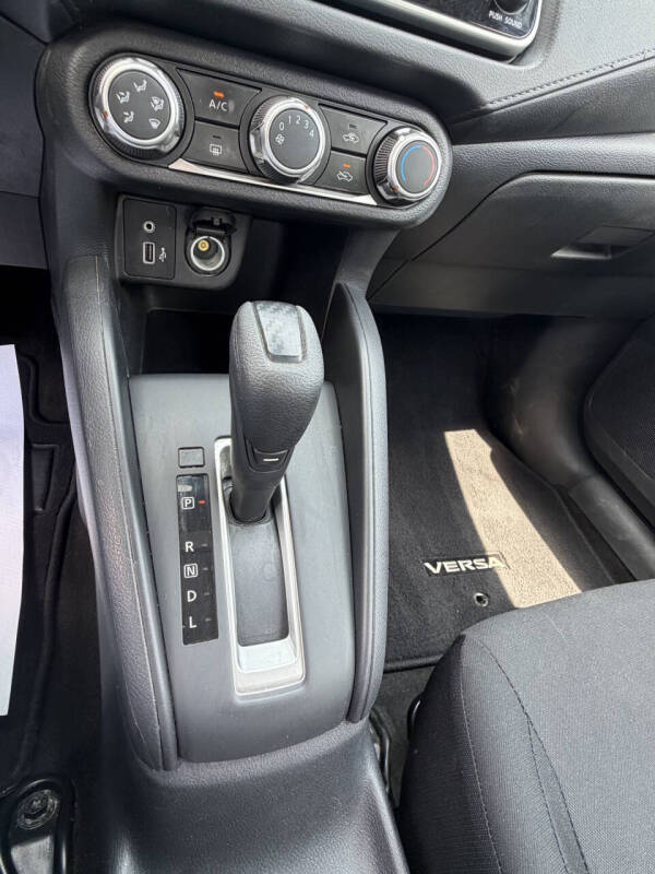 2022 Nissan Versa S