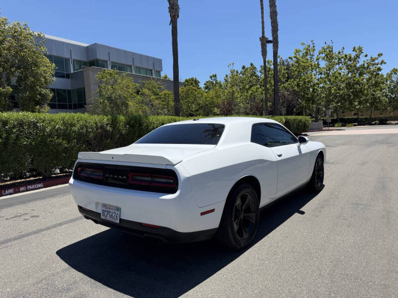 2018 Dodge Challenger SXT Plus