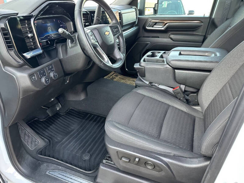 2024 Chevrolet Silverado 2500HD LT