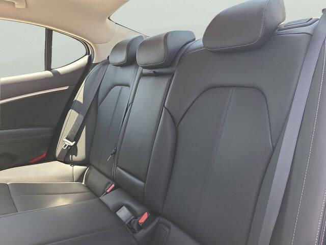 2026 Genesis G70 2.5T Standard