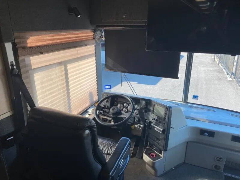 2000 Freightliner XC Chassis