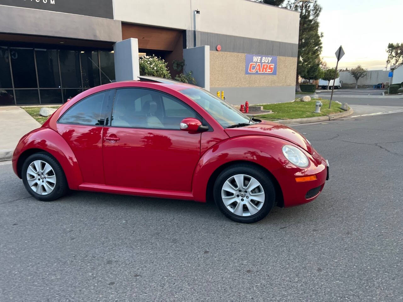 2010 Volkswagen New Beetle for sale at ZRV AUTO INC in Brea, CA