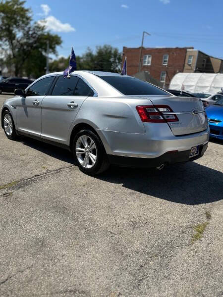2014 Ford Taurus SEL