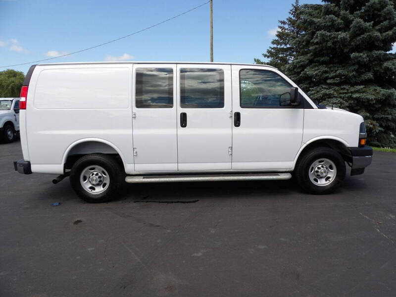 2025 Chevrolet Express 2500