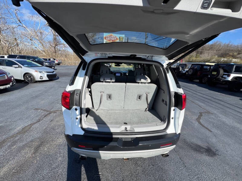 2017 GMC Acadia SLT-1
