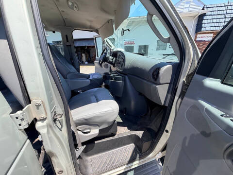 2006 Ford E-Series E-350 SD XL