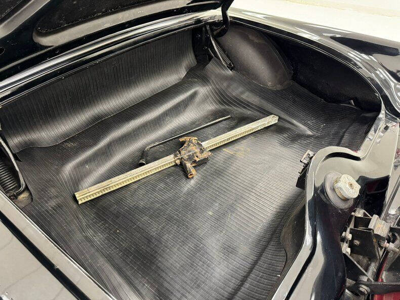 1956 Ford Thunderbird