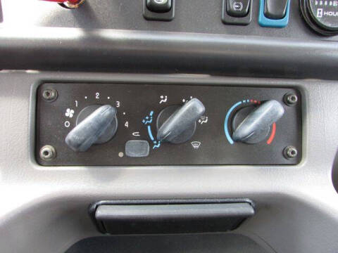 2014 Freightliner M2 106