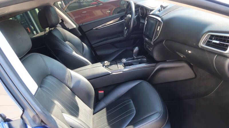 2017 Maserati Ghibli