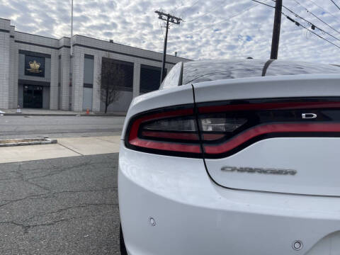 2015 Dodge Charger SE