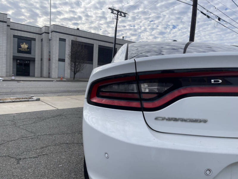 2015 Dodge Charger SE