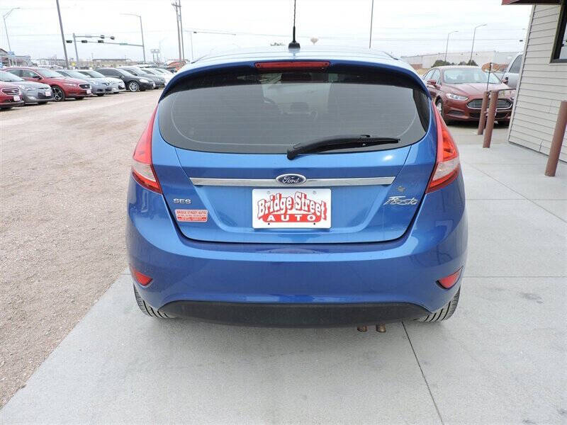 2011 Ford Fiesta SES