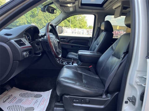 2011 Cadillac Escalade ESV Luxury