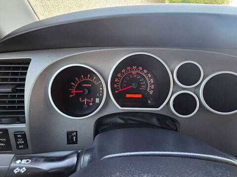 2012 Toyota Sequoia SR5