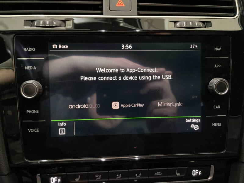 2019 Volkswagen Golf R 4Motion